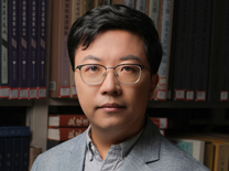 作者简介 |郑威 教授
